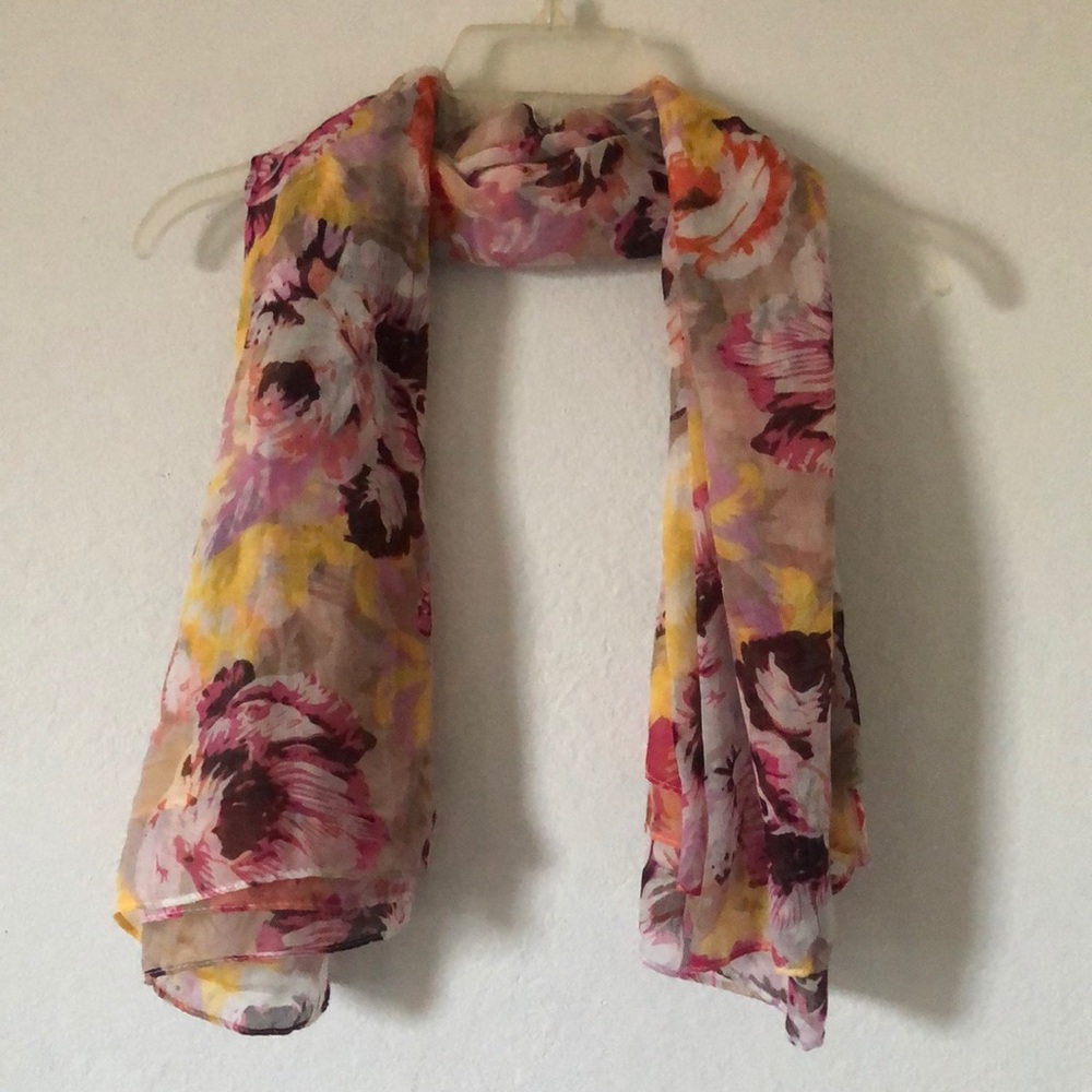 floral scarf 🌸
